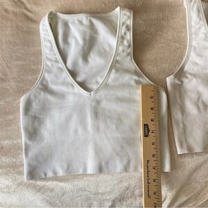 Athleta V-neck ribbed crop top